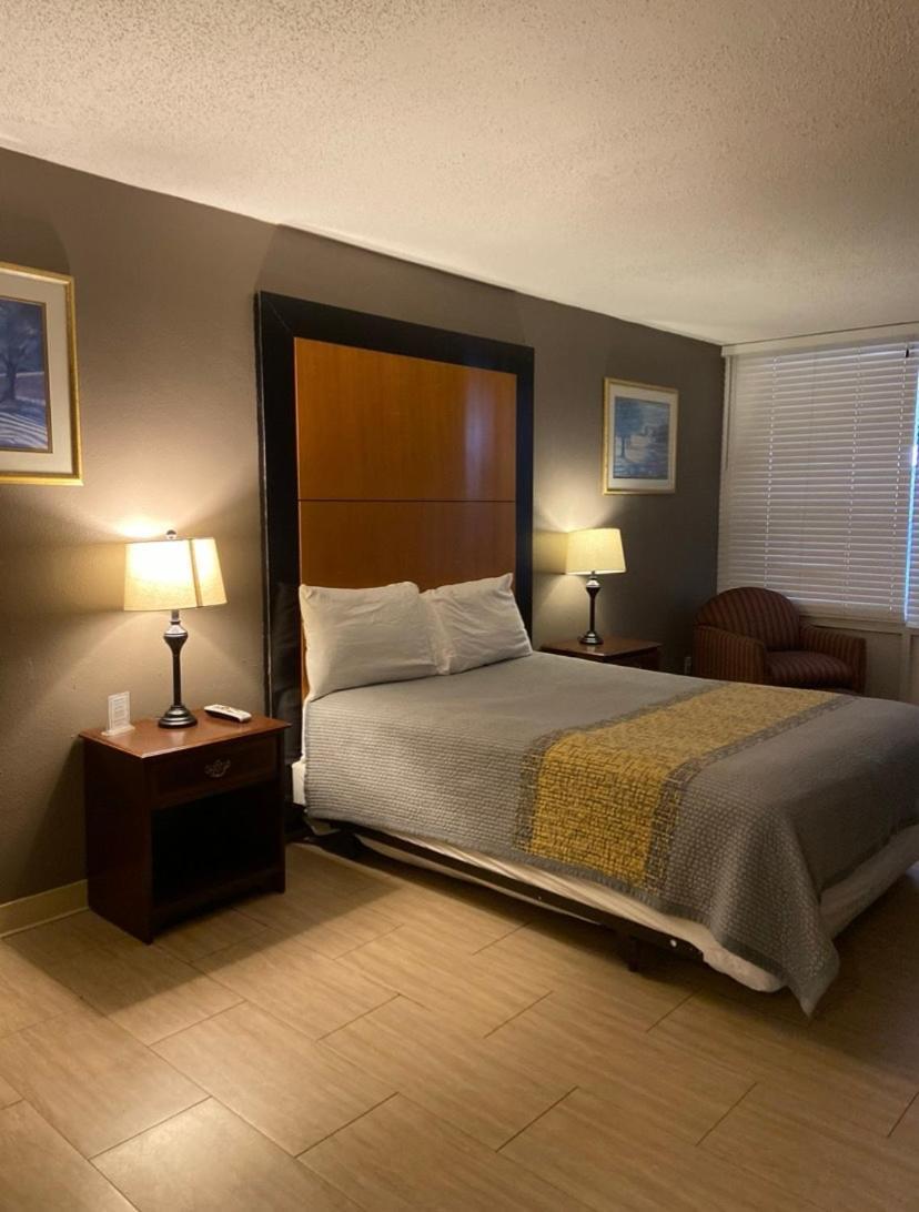 Apm Inn & Suites Martinsburg Luaran gambar
